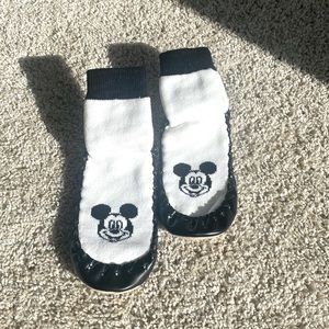 Brand new Hanna Andersson Mickey Mouse moccasins